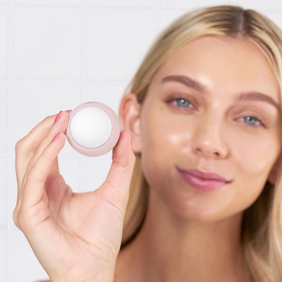 Skin Inc Cryo Ice Sake Roller - Picture 5 of 7